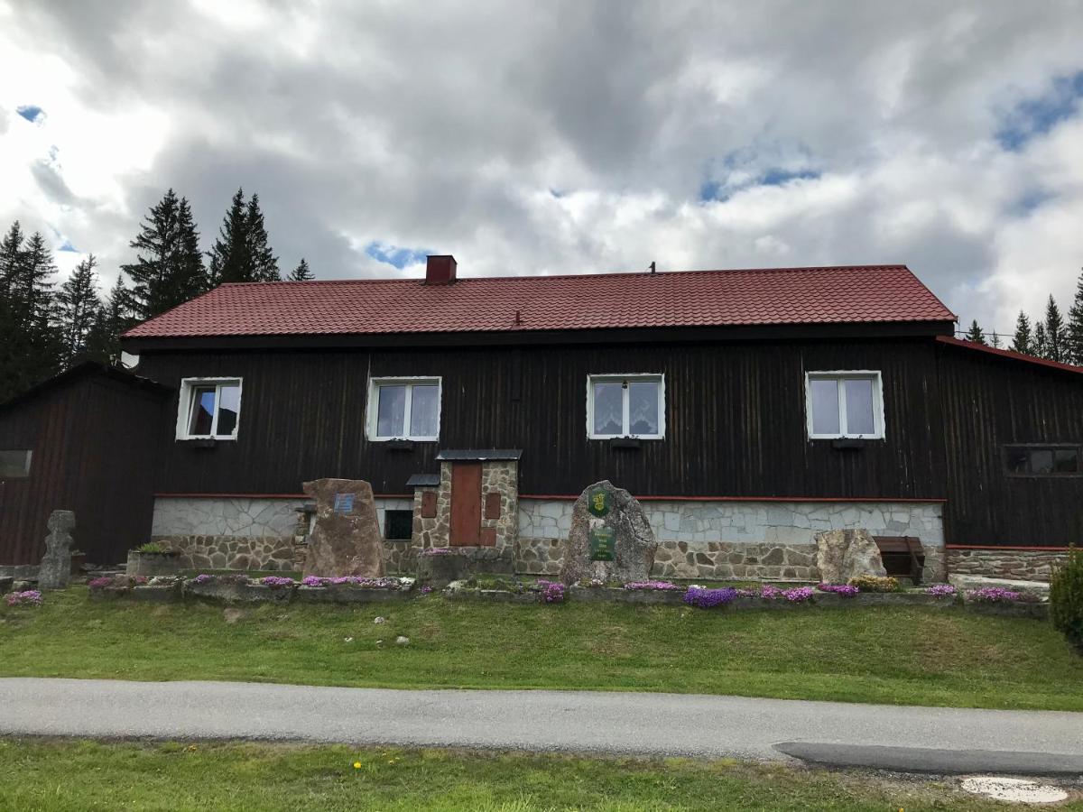 Apartman Na Kopecku Модрава Екстер'єр фото