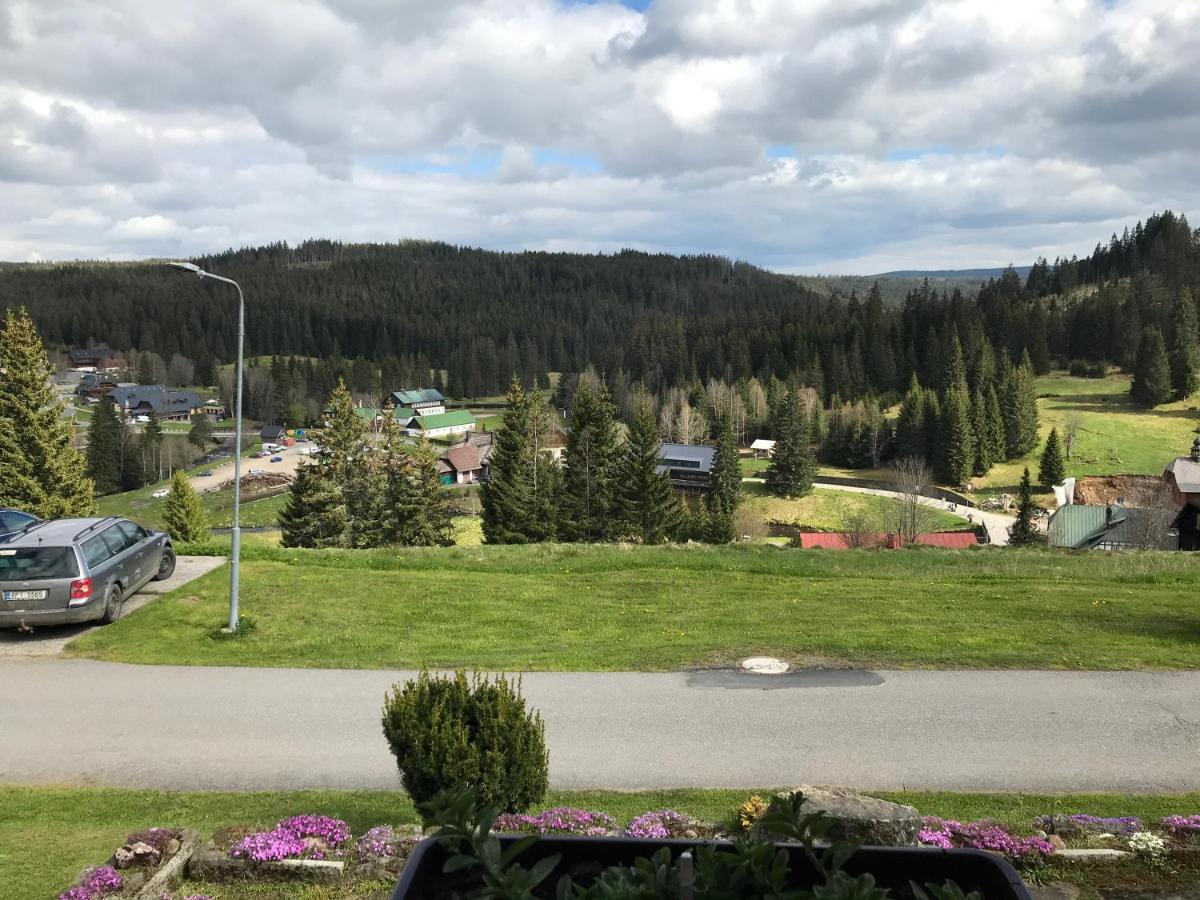Apartman Na Kopecku Модрава Екстер'єр фото